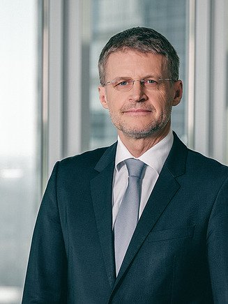 Photo by Dipl. Ing. Siegfried Wanker, Member of the Executive Board STRABAG