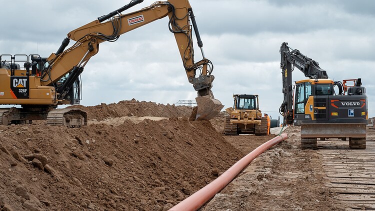 Excavators at work on the SuedLink and SuedOstLink power corridors